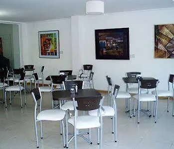 Dakar Hotel Mendoza 3*,
